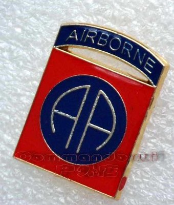 收藏品 美國陸軍第82空降師/82nd AIRBORNE 金屬小徽章 領章 胸針