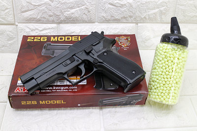 [01] KWC P226 手槍 空氣槍 黑 + 奶瓶 ( KA15 SIG SAUGER MK25 BB槍BB彈