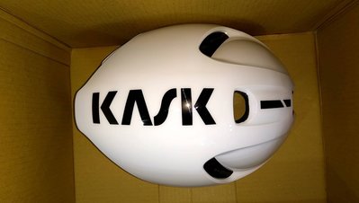 超輕自行車安全帽爬坡+破風雙用(公路車環義環法自行車破風手)KASK氣動款烤漆亮白空力帽僅試戴還沒出勤過  搬家大拍賣