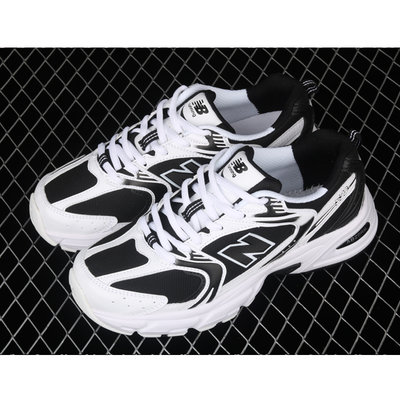 New Balance NB530系列復古休閒慢跑鞋 男女鞋 黑/白色