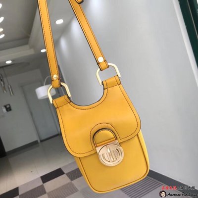 潮品爆款TORY BURCH 美國輕奢時尚 黃色獨特造型手機包 斜背包-雙喜生活館