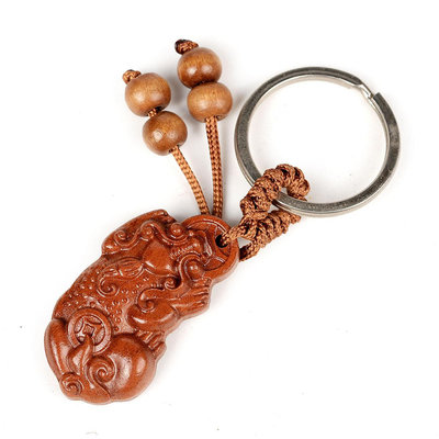 桃木貔貅汽車鑰匙扣男士汽車鑰匙掛件包包飾品鑰匙鏈圈鑰匙裝飾品半島鐵盒