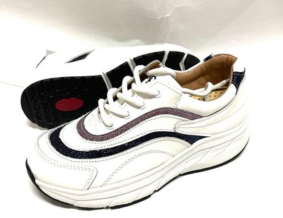 -地之柏  608台灣製造 真皮氣墊  美姿健美鞋  白色  特價1490元 35~40號