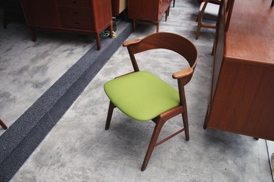 【覓得-直購商品】〔丹麥柚木餐椅〕老件 工作椅 舊貨 書房 辦公椅 老椅 eames vintage mod 60s