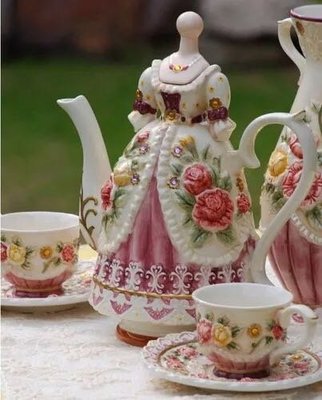 超萌少女心維多利亞風格歐式彩繪浮雕玫瑰禮服裙陶瓷茶壺茶具禮物