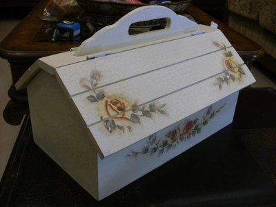 維多利亞仿舊白色實木彩繪玫瑰餐桌收納盒~~ ~~