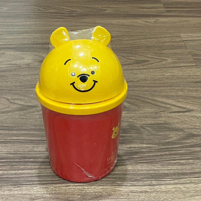 韓國大創 Daiso 小熊維尼 桌上型 小垃圾桶 翻蓋垃圾桶 迪士尼迷你置物桶 車用垃圾桶（全新）/居家用品
