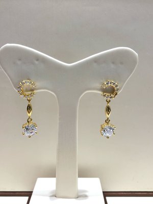 黃K金水鑽耳環，氣質高雅款式，超值優惠價4380，不過敏不褪色