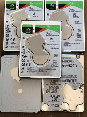 賣一批 壞軌 故障 希捷 st2000lx001 2t 2tb 硬碟 三重可自取 1顆200元