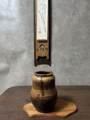 日本 手捏柴燒 信樂掛花入 花瓶 花器 進階花道道具。老包漿42151