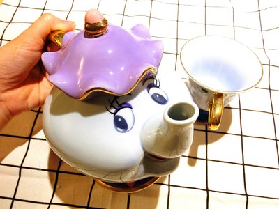 現貨日本代購商品 Disney迪士尼美女與野獸 Mrs. Potts和Chip 陶瓷杯子 茶壺 媽媽 茶壺+杯子一組免運