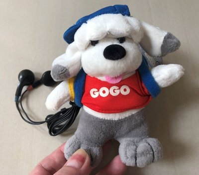 (T9) 全新可愛 得意狗 GOGO 收音機背包造型玩偶/鑰匙圈~附耳機/說明書~199元~