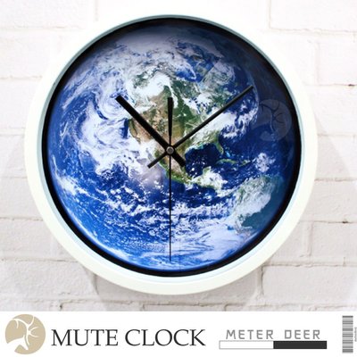 宇宙太空地球人造衛星雲圖造型時鐘 有框靜音掛鐘 現代商空店牆面設計科學男孩房品味裝飾擺飾世界地圖儀特色創意時鐘-38度C