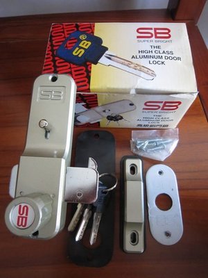 (鋁門鎖) SB 小卡巴鑰匙鋁門方便鎖800元就賣嚕~!