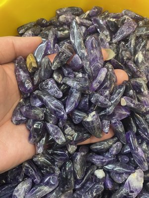 紫水晶碎礦、紫水晶碎石、烏拉圭紫、紫到發黑、還有紫鈦晶、超大顆超漂亮、花錢花在刀口上、我的便宜又漂亮、不漂亮拿來喂我吃掉