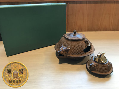 【無我齋】老日本 鑄鐵狸貓茶釜造型煙具2件組 附原裝盒