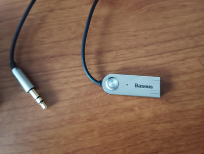 Baseus倍思 二手。USB車用藍牙 AUX藍牙轉接 濾波器 可議價