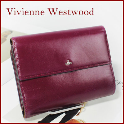 【桑園の】二手真品 ■ Vivienne Westwood ■ 漆亮牛皮 多卡夾層 雙面 釦式短夾 皮夾 錢包 T 4327