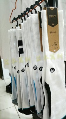 【益本萬利】S36 最夯款  現貨 全新正品 stance 556 襪界藝術品 條紋 基本款 全白 毛巾底 質感非常棒