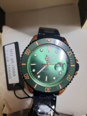 【JARAGAR】 錶徑42cm  些微瑕疵  加強夜光 綠水鬼 日期顯示 男錶 防水手錶 綠色電鍍x玫瑰金【不滿意100%退換貨，全賣場上商品買2件免運費】