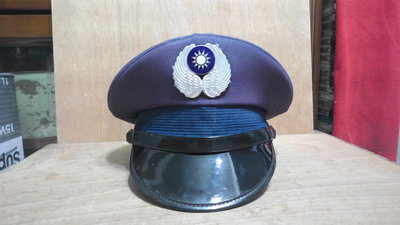 【阿維】早期~空軍大盤帽~尺寸22.5鋁質 徽章...