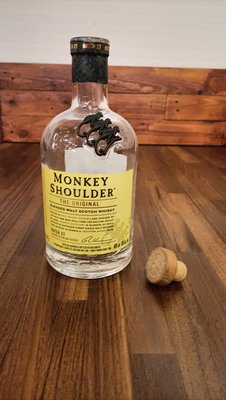 【繽紛小棧】3隻猴子 威士忌空酒瓶