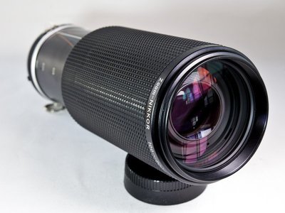 【悠悠山河】完美近新品--Nikon 原廠 Nikkor 100-300mm F5.6 ais 恆定光圈 大遠攝變焦鏡