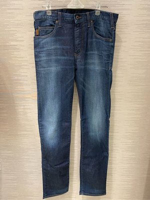 【EZ兔購】~正品 Armani jeans 深藍刷白牛仔褲30腰
