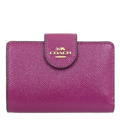 【美麗小舖】COACH CF233 莓紫色 防刮漆皮 中夾 皮夾 雙折錢包-全新真品現貨在台