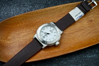 20mm lizardcalf庫存新品出清法國品牌ZRC時尚美型咖啡色蜥蜴皮紋路真皮錶帶～薄型紳士錶必備配件