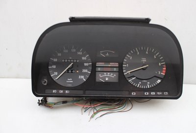 中古零件 原廠【BMW 5系列 E28 路碼錶 儀表板】寶馬 儀表鏡面 轉速表 時速表 溫度表水溫 油量表 零件
