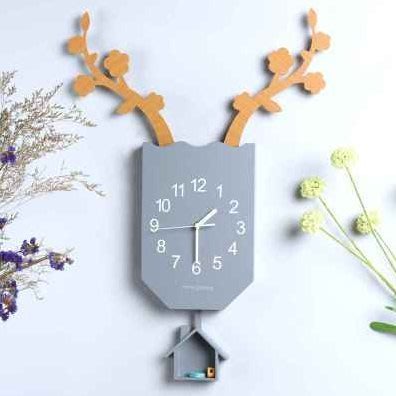 『格倫雅』灰色（木紋色樹枝）13英寸壁掛鹿鐘簡約時鐘北歐木鐘錶裝飾家用客廳靜音^21563促銷 正品 現貨
