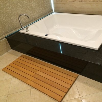 [時代木防水家具]浴室踏板(60x45x2.4cm) 浴室地板 陽台地板 戶外地板/防滑踏墊板 止滑墊