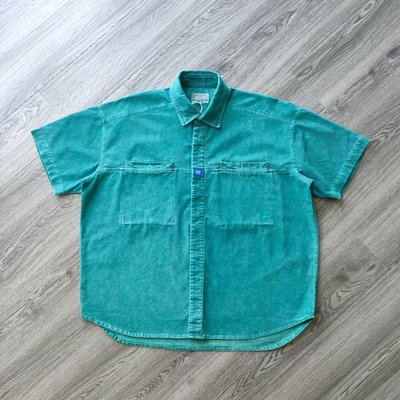 CAVEMPT 綠色蠟染水洗燈芯絨短袖做舊襯衫