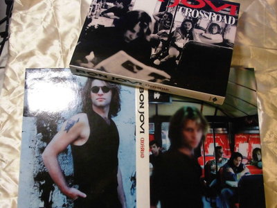 Bon Jovi邦喬飛Cross Road:The Best of十年精選加現場與珍稀作品 2CD+DVD(倫敦演唱會)