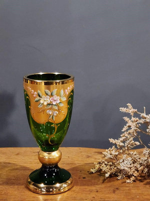 西德 高品質 手工 手繪 立體花朵  綠水晶玻璃 花瓶 歐洲老件  g0721【卡卡頌  歐洲古董】✬