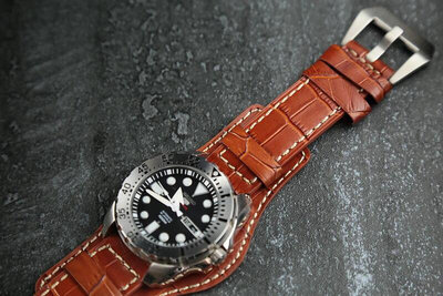 Banda出品 bund watch strap hamilton飛行軍錶風格20mm皮底皮面鱷魚皮紋錶帶,白線
