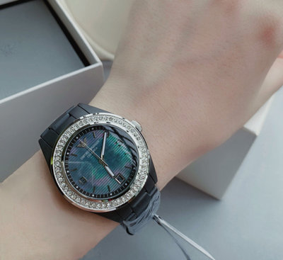 EMPORIO ARMANI 水鑽圈 珍珠貝母錶盤 黑色陶瓷錶帶 石英 女士手錶 AR1468 亞曼尼腕錶