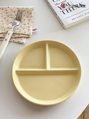 免運-安木良品 韓國ins簡約啞光質感圓形陶瓷三格餐盤子輕食減脂分隔盤-元渡雜貨鋪