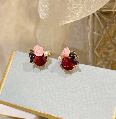 【小鹿甄選】法國Les Nereides香味筆記系列 粉色玫瑰紅星鉆 耳環