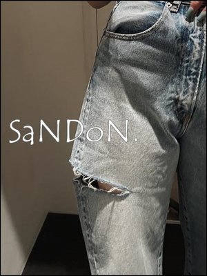 SaNDoN x『MOUSSY』THIGH SLIT LOOSE STRAIGHT 立體剪裁設計丹寧牛仔褲 220523