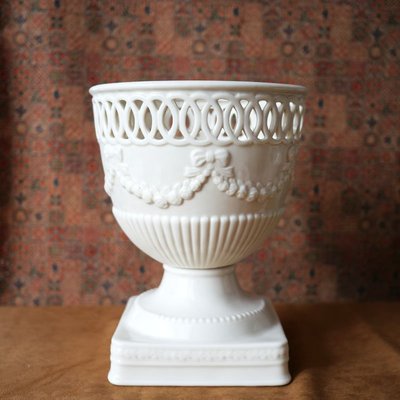 促銷打折 W1962歐洲訂單奶白色陶瓷鏤空大型高水臺花盆裝飾擺件/~
