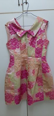 MOMA桃粉色多彩花朵洋裝，全新品，附吊牌，原價2380元，特價1980元含運費，類似0918,iron,Le polka,銀穗，巧帛IRIS