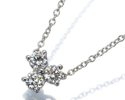 Tiffany PT950 Aria 經典3鑽 鑽石項鍊,專櫃價5萬5000元