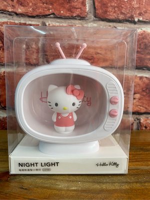 NIGHT LIGHT電視機造型小夜燈 Hello kitty. MINISO JAPAN（全新品）娃娃機台夾出-介意者勿下標（不附電池）