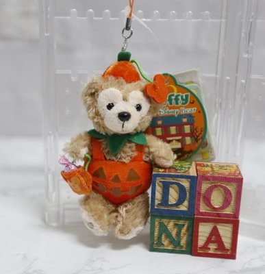 🌸Dona日貨🌸日本迪士尼海洋限定 Duffy達菲熊2008萬聖節邪惡南瓜裝不給糖就搗蛋 手機吊飾/包包掛飾 C40