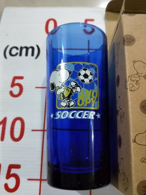 【全新】Snoopy 史努比 運動篇 足球 藍色 玻璃杯/水杯 果汁杯 啤酒杯 透明藍色玻璃杯創意飲料杯 居家餐廳