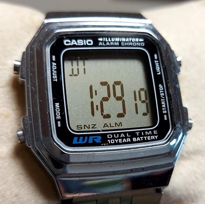 OQ精品腕錶 日本 CASIO 卡西歐電子錶馬錶計時多地時區有叫時不含龍頭40mm未曾帶过。.