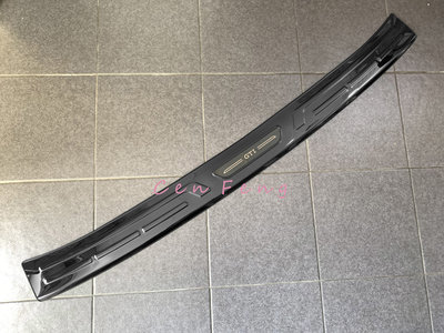 涔峰ＣＦ☆(黑鈦)福斯VW 21年後 GOLF 8代 後護板 後外護板 後保桿 防刮飾板 尾門踏板