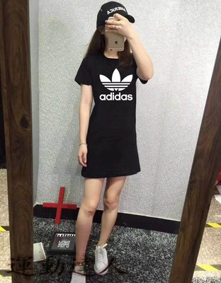 『運動達人』Adidas 愛迪達 三葉草 女短裙 運動休閒長T恤 柔軟絲滑 款式新穎QZ2475